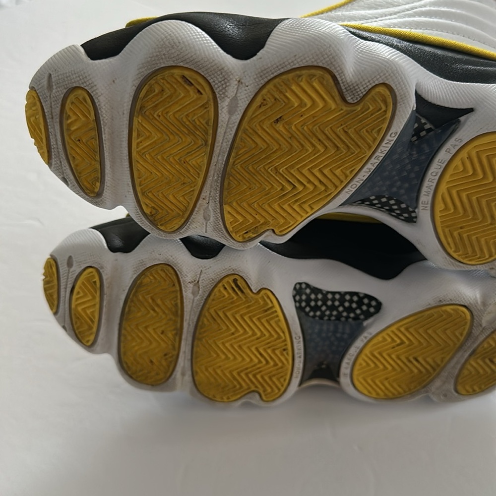 NIKE - AIR JORDAN || Pro Strong GS Tour Kids Sneakers. Sz. 5Y - Picture 12 of 17